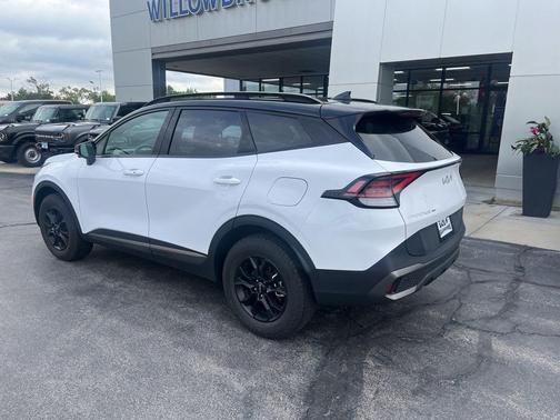 Glacier White Pearl 2024 Kia Sportage X-Pro Prestige