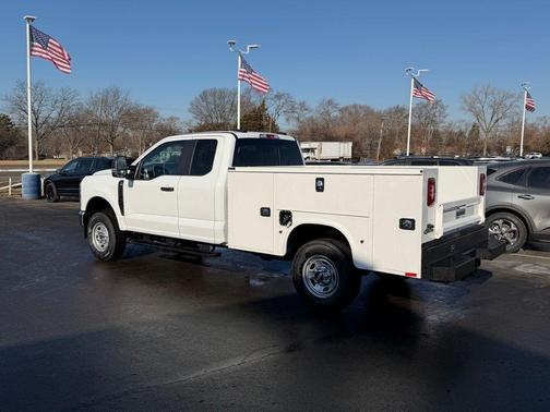 Oxford White 2026 Ford F-250 XL
