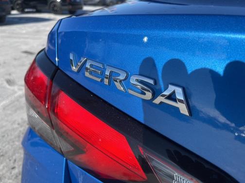 2020 Nissan Versa 1.6 SV