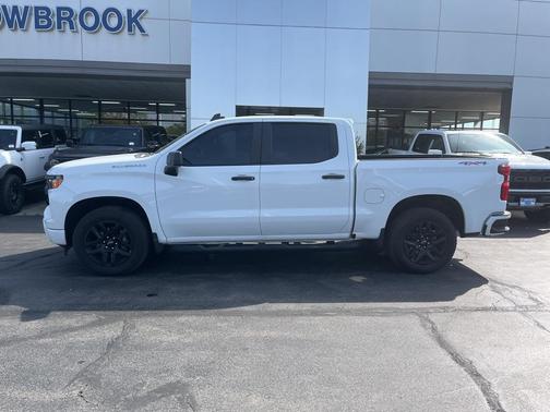 2023 Chevrolet Silverado 1500 Custom