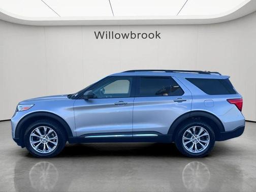 Silver Metallic 2021 Ford Explorer XLT