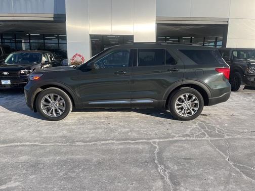 2023 Ford Explorer XLT
