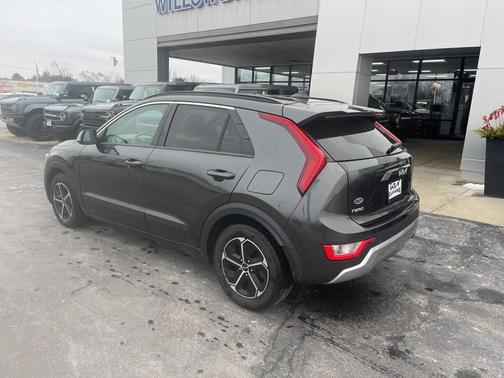 2023 Kia Niro EX