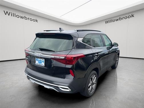 2022 Kia Seltos EX
