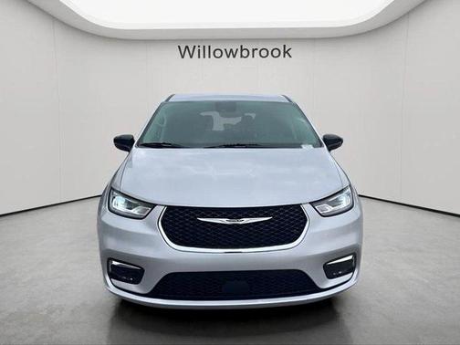 2024 Chrysler Pacifica Touring-L