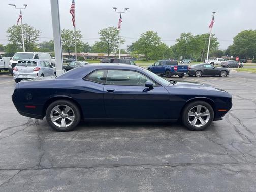 2015 Dodge Challenger SXT