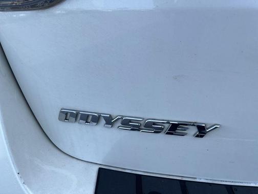 White 2015 Honda Odyssey EX-L