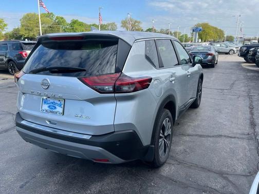 Brilliant Silver Metallic 2023 Nissan Rogue SV