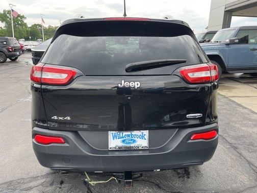 Diamond Black 2018 Jeep Cherokee Latitude Plus