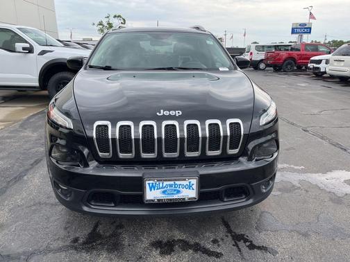 Diamond Black 2018 Jeep Cherokee Latitude Plus