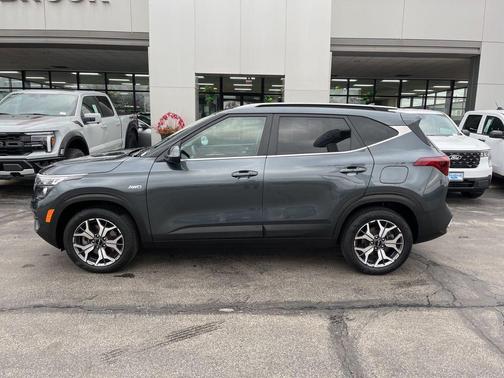 2023 Kia Seltos EX