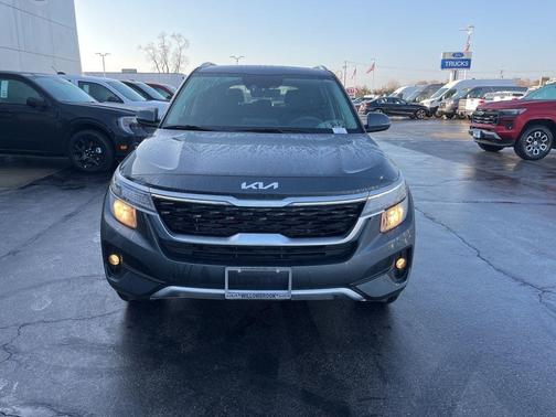 2023 Kia Seltos EX