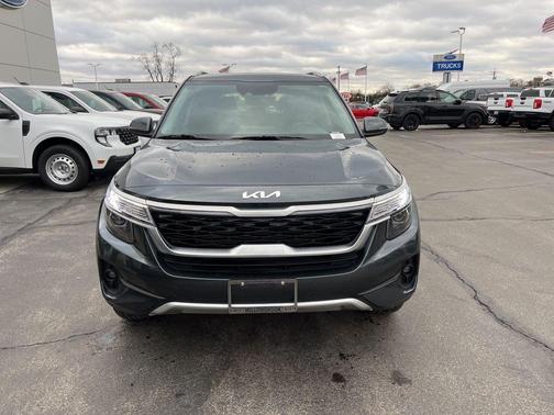 2023 Kia Seltos EX