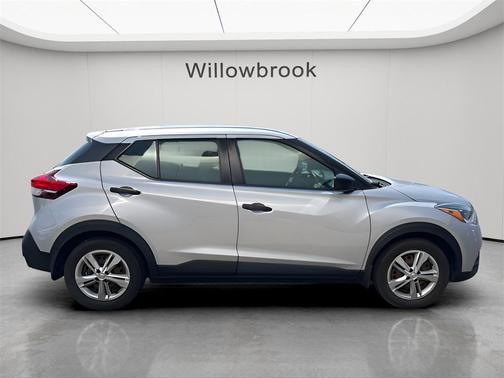 2020 Nissan Kicks S