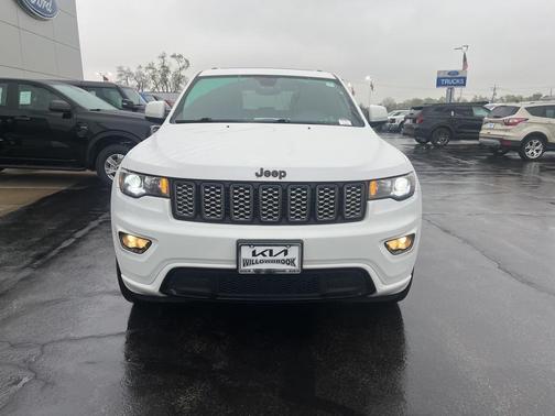 2017 Jeep Grand Cherokee Altitude