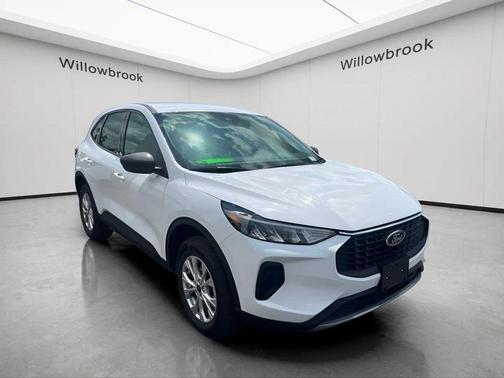 Oxford White 2025 Ford Escape Active