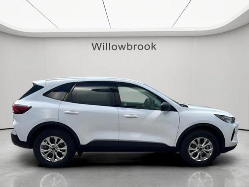 Oxford White 2025 Ford Escape Active