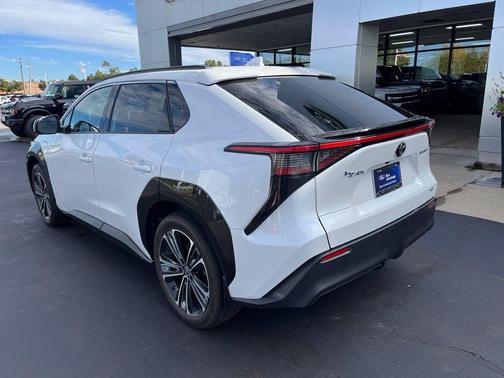 Pearl 2023 Toyota bZ4X Limited