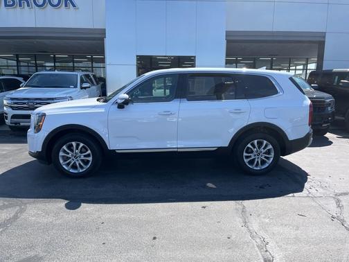 2022 Kia Telluride LX