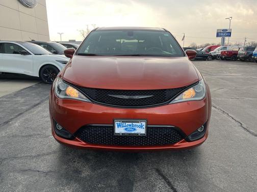 Copper Pearlcoat 2018 Chrysler Pacifica Touring Plus