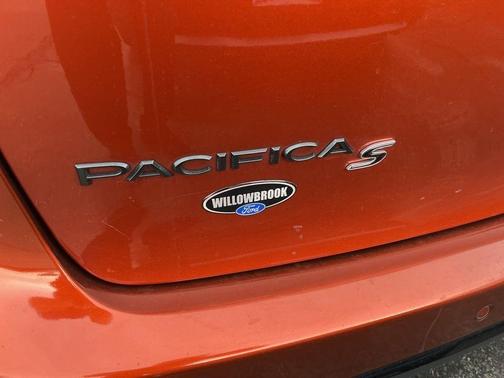 Copper Pearlcoat 2018 Chrysler Pacifica Touring Plus