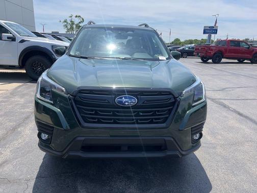 Cascade Green Silica 2024 Subaru Forester Premium
