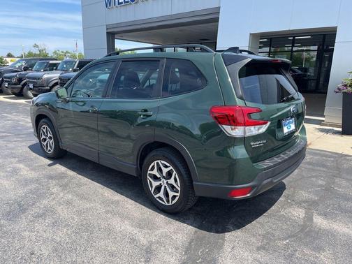 Cascade Green Silica 2024 Subaru Forester Premium