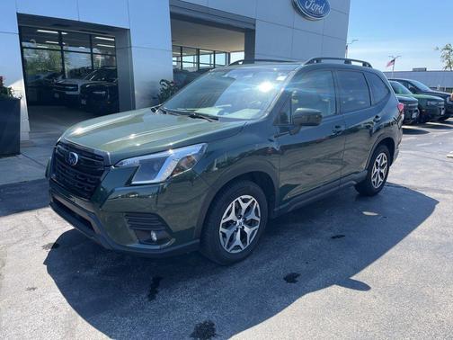 Cascade Green Silica 2024 Subaru Forester Premium