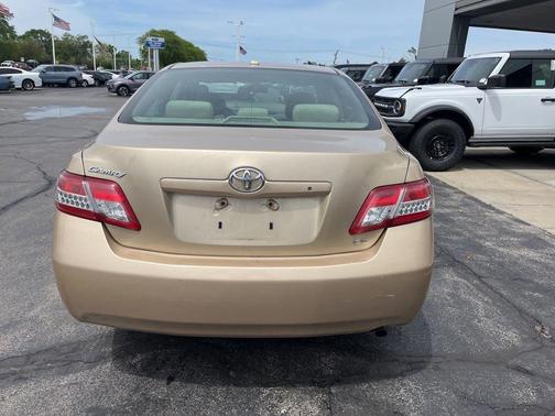 Sandy Beach Metallic 2011 Toyota Camry LE