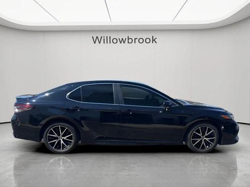 Midnight Black Metallic 2024 Toyota Camry SE