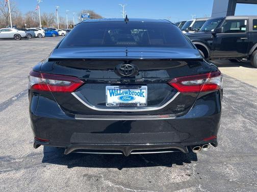 Midnight Black Metallic 2024 Toyota Camry SE