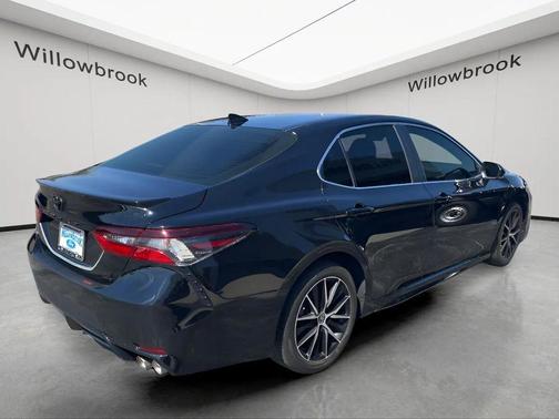 Midnight Black Metallic 2024 Toyota Camry SE