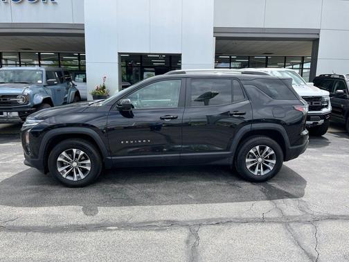 Mosaic Black Metallic 2025 Chevrolet Equinox LT