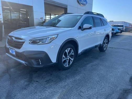 Crystal White Pearl 2020 Subaru Outback Limited