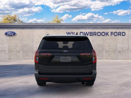 Dark Matter Gray Metallic 2026 Ford Expedition Platinum