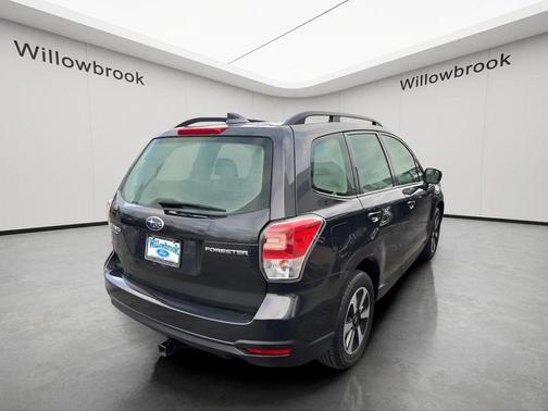 Dark Gray Metallic 2018 Subaru Forester 2.5i