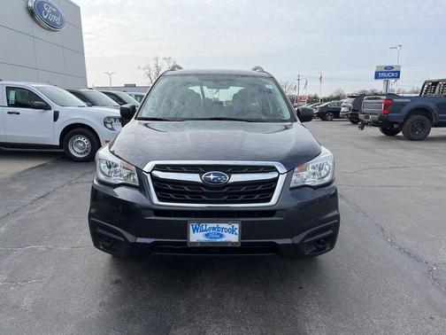 Dark Gray Metallic 2018 Subaru Forester 2.5i