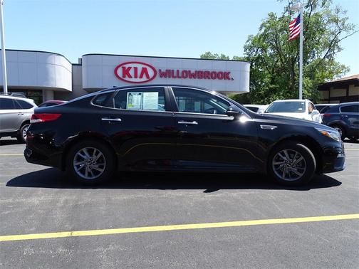 Photo 4 of 31 of 2019 Kia Optima LX