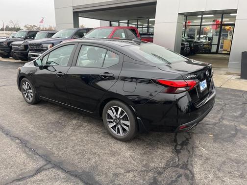 2021 Nissan Versa 1.6 SV