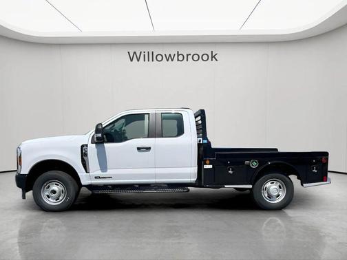 Oxford White 2024 Ford F-350 XL