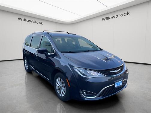 2019 Chrysler Pacifica Touring-L
