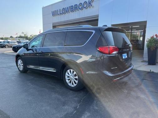 2019 Chrysler Pacifica Touring-L