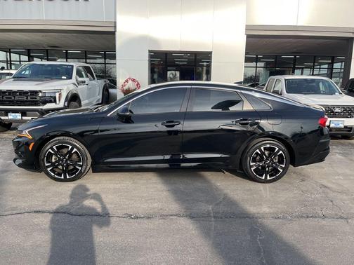 2023 Kia K5 GT-Line