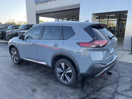 Boulder Gray Pearl 2023 Nissan Rogue SL