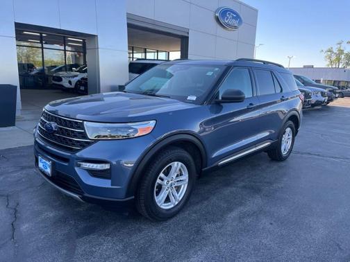 Blue Metallic 2021 Ford Explorer XLT