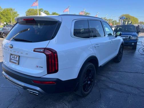 Snow White Pearl 2021 Kia Telluride S