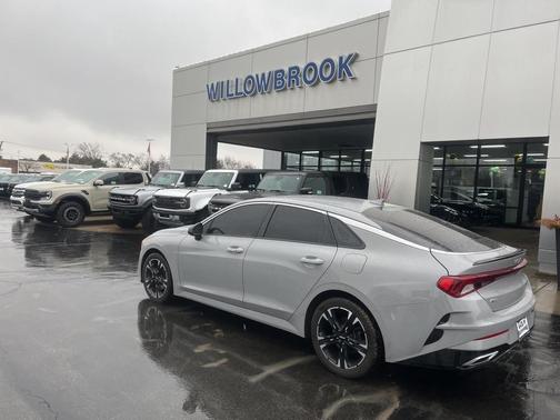 2022 Kia K5 GT-Line