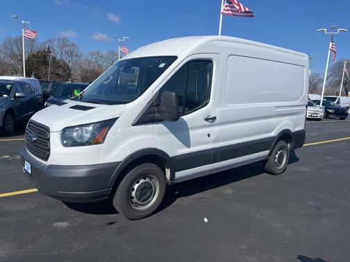 2018 Ford Transit-250 130 WB Medium Roof Cargo