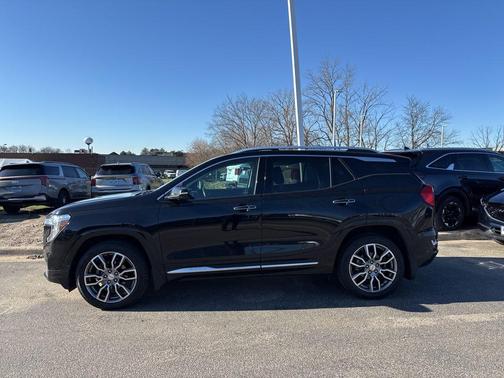Ebony Twilight Metallic 2022 GMC Terrain Denali