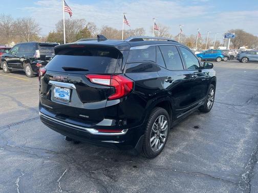 2022 GMC Terrain Denali